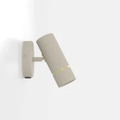 Aplique de Parede com Base GU10 e Detalhes em Latão Escovado CAMINIA EGLO 901153