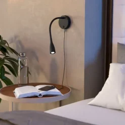 Aplique de Parede com Braço Flexível e USB OLIVANDINO EGLO 901781