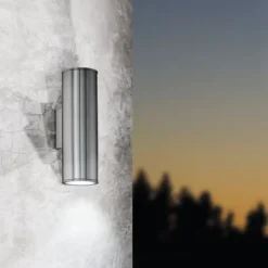 Aplique de Parede Exterior LED com Corpo Cilíndrico em Metal Cromado RIGA EGLO 94107