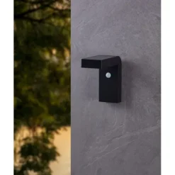 Aplique de Parede Exterior LED com Sensor e Painel Solar BARACCONI EGLO 900245