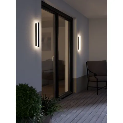 Aplique de Parede Exterior Preto com LED NEVIANO EGLO 900676