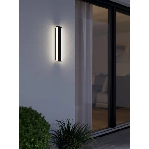 Aplique de Parede Exterior Preto com LED NEVIANO EGLO 900676