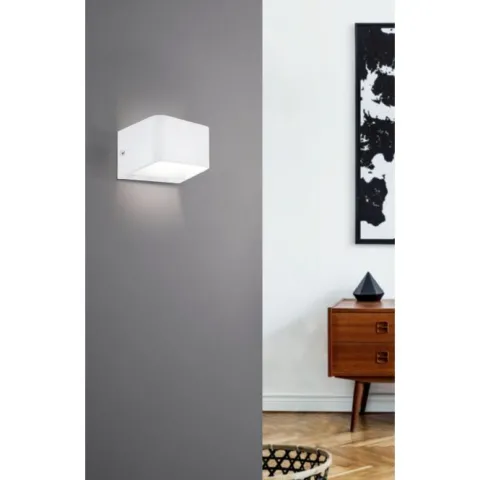 Aplique de Parede LED com Corpo Cubo em Alumínio Branco SANIA 4 EGLO 98421