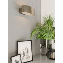 Aplique de Parede LED Curvo em Metal Níquel Mate MACCACARI EGLO 98543