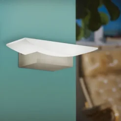 Aplique de Parede LED em Alumínio Níquel Mate com Abajur Branco METRASS EGLO 96038