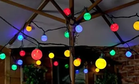 Cabo dearraial/grimalda de luzes com 10 lâmpadas G45 - 3W Coloridas 2700 K IP65 com 8 metros preto