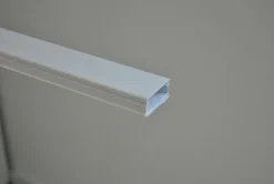 Calha técnica 40X40mm branco EFAPEL 13020 CBR (preço ao metro - compra obrigatória em múltiplos de 2)