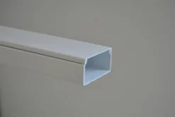 Calha técnica 80X40mm branco, EFAPEL, 13050 CBR (preço ao metro - compra obrigatória em múltiplos de 2)