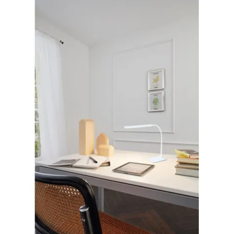 Candeeiro de Mesa com LED Branco Neutro e Cabeça Ajustável LAROA EGLO 96435