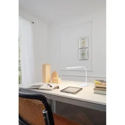 Candeeiro de Mesa com LED Branco Neutro e Cabeça Ajustável LAROA EGLO 96435