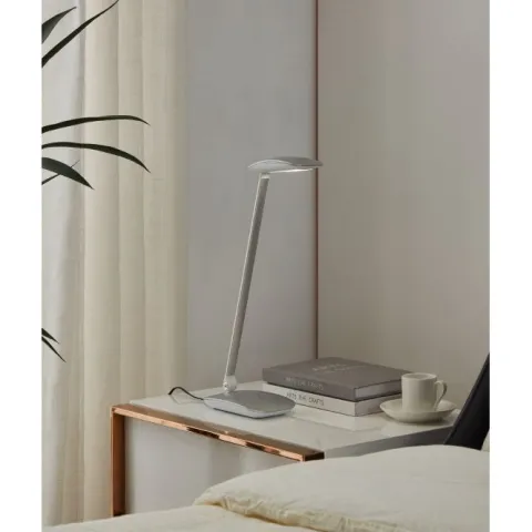Candeeiro de Mesa LED com USB e Luz Regulável CAJERO EGLO 95694