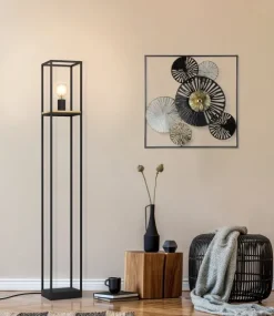 Candeeiro de pé com estrutura em metal preto e painel de madeira LIBERTAD EGLO 99798