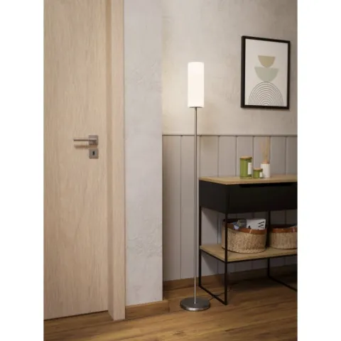 Candeeiro de Pé TROY 3 EGLO – Design Elegante com Vidro Acetinado 85982