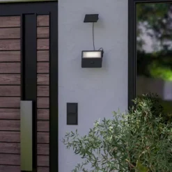 Candeeiro solar de parede com sensor de movimento PANETTIERI EGLO 901085