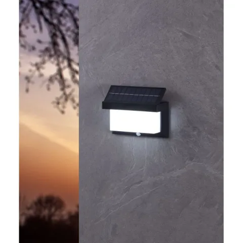 Candeeiro solar de parede preto e branco UTRERA EGLO 48968